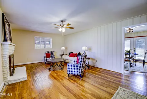 Living - 167 Cherry Lane Bristol Va 24201, Bristol, VA 24201 photo 1 of 7