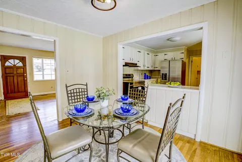 Dining - 167 Cherry Lane Bristol Va 24201, Bristol, VA 24201 photo 2 of 3