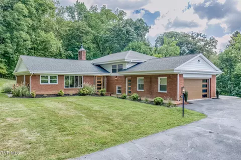 601 Orchard Road Extension Elizabethton Tn 37643, Elizabethton, TN 37643