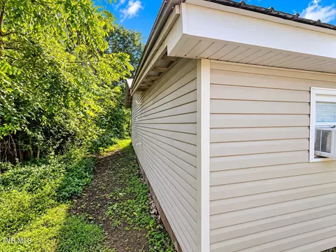 Exterior - 109 Dutchy Humphreys Road Limestone Tn 37681, Limestone, TN 37681 photo 4 of 9