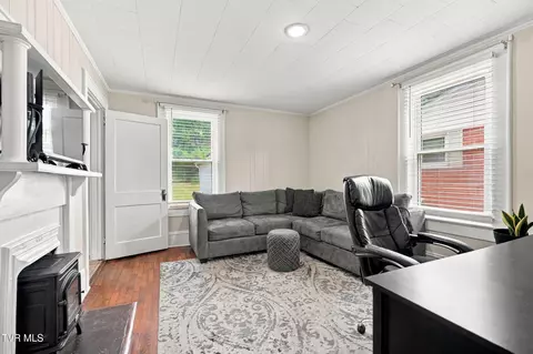 Living - 209 1st Street Erwin Tn 37650, Erwin, TN 37650 photo 5 of 6