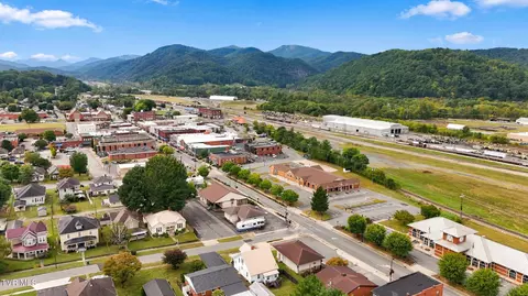 View/Area - 209 1st Street Erwin Tn 37650, Erwin, TN 37650 photo 4 of 7