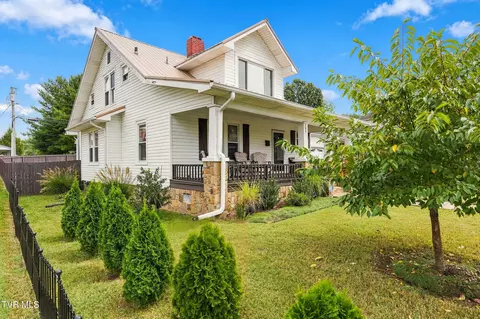Exterior - 209 1st Street Erwin Tn 37650, Erwin, TN 37650 photo 3 of 8