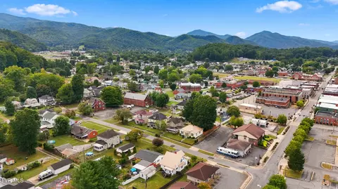 View/Area - 209 1st Street Erwin Tn 37650, Erwin, TN 37650 photo 2 of 7