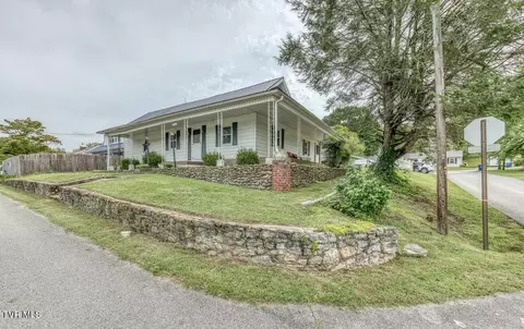 548 Cedar Street Bluff City Tn 37618, Bluff City, TN 37618