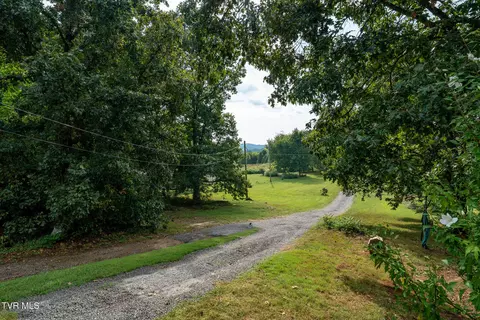 Exterior - 683 Bailey Bridge Road Limestone Tn 37681, Limestone, TN 37681 photo 5 of 10