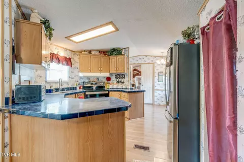Kitchen - 1545 Chimney Top Loop Fall Branch Tn 37656, Fall Branch, TN 37656 photo 1 of 3