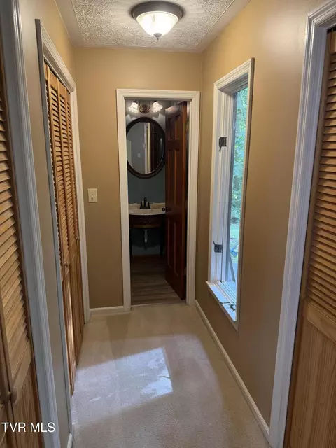 Entry Way - 8931 Tanager Road Wise Va 24293, Wise, VA 24293 photo 2 of 4