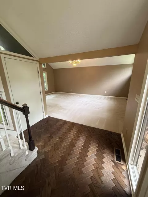 Living - 8931 Tanager Road Wise Va 24293, Wise, VA 24293 photo 3 of 4