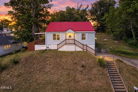 2628 Fort Henry Drive Kingsport Tn 37664, Kingsport, TN 37664