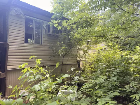 Undisclosed, Erwin, TN 37650 photo 2