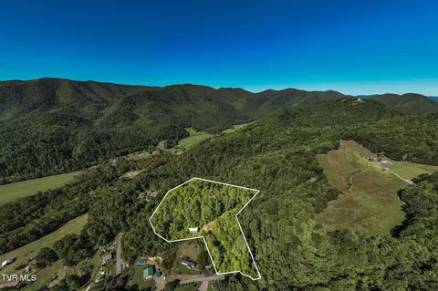 1111 R D Campbell Road Butler Tn 37640, Butler, TN 37640