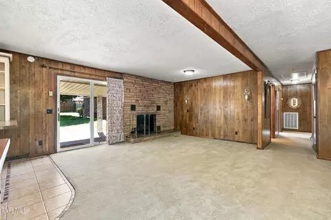 Living - 1046 N Elm Avenue Erwin Tn 37650, Erwin, TN 37650 photo 2 of 6