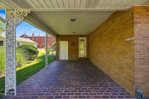 Exterior - 1046 N Elm Avenue Erwin Tn 37650, Erwin, TN 37650 photo 6 of 14