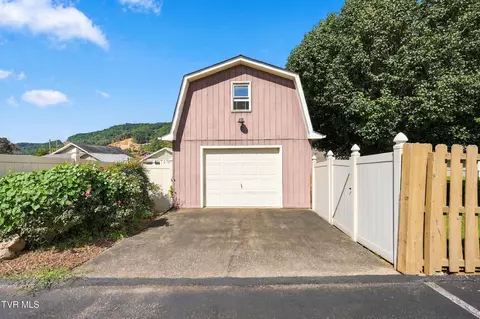 Exterior - 1046 N Elm Avenue Erwin Tn 37650, Erwin, TN 37650 photo 11 of 14