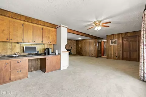 Living - 1046 N Elm Avenue Erwin Tn 37650, Erwin, TN 37650 photo 3 of 6
