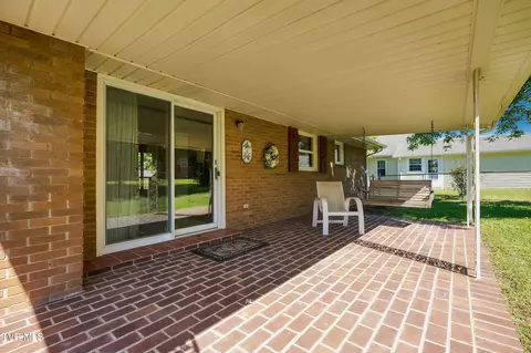 Exterior - 1046 N Elm Avenue Erwin Tn 37650, Erwin, TN 37650 photo 8 of 14