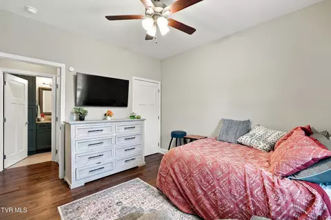 Bedroom - 2328 Haystack Circle Piney Flats Tn 37686, Piney Flats, TN 37686 photo 6 of 6