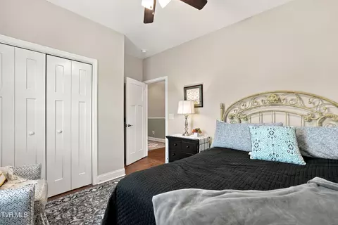 Bedroom - 2328 Haystack Circle Piney Flats Tn 37686, Piney Flats, TN 37686 photo 4 of 6