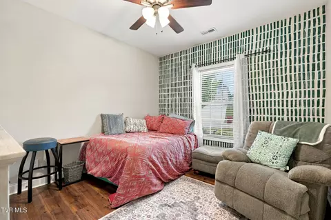 Bedroom - 2328 Haystack Circle Piney Flats Tn 37686, Piney Flats, TN 37686 photo 5 of 6