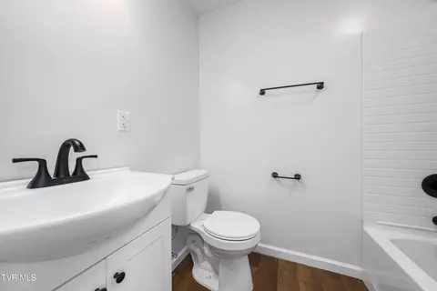 Bath - 1007 Spring Street Johnson City Tn 37604, Johnson City, TN 37604 photo 3 of 3