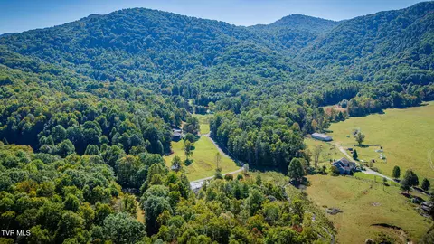 View/Area - 220 Falls Road Hampton Tn 37658, Hampton, TN 37658 photo 2 of 4
