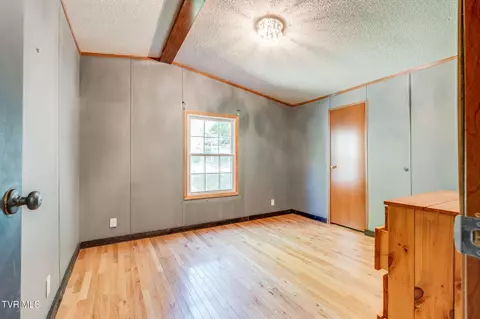 Bedroom - 220 Falls Road Hampton Tn 37658, Hampton, TN 37658 photo 8 of 9