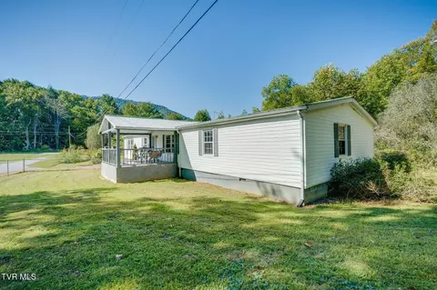 Exterior - 220 Falls Road Hampton Tn 37658, Hampton, TN 37658 photo 1 of 8