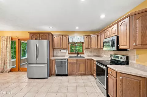 Kitchen - 804 Nash Street Wise Va 24293, Wise, VA 24293 photo 1 of 2