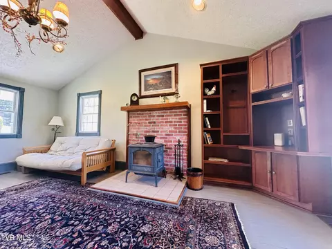 Living - 7259 Duncan Gap Road Wise Va 24293, Wise, VA 24293 photo 3 of 3