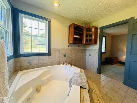 Bath - 7259 Duncan Gap Road Wise Va 24293, Wise, VA 24293 photo 3 of 3