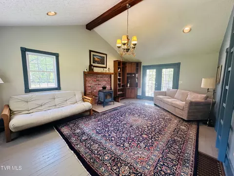 Living - 7259 Duncan Gap Road Wise Va 24293, Wise, VA 24293 photo 1 of 3