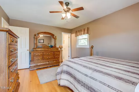 Bedroom - 121 Sunset Road Gray Tn 37615, Gray, TN 37615 photo 3 of 7