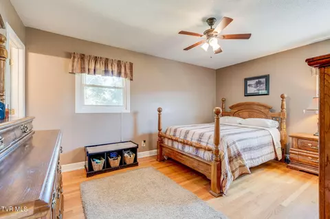 Bedroom - 121 Sunset Road Gray Tn 37615, Gray, TN 37615 photo 1 of 7