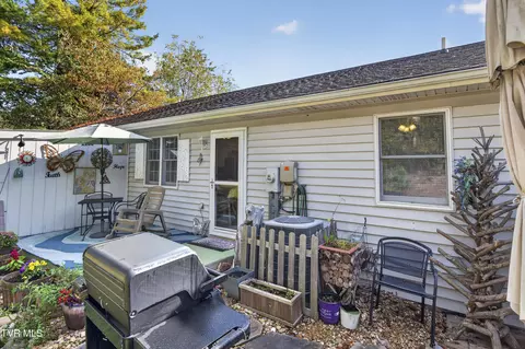 Exterior - 331 Edmond Drive 6 Abingdon Va 24210, Abingdon, VA 24210 photo 5 of 6