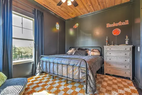 Bedroom - 167 Gray Road Bristol Tn 37620, Bristol, TN 37620 photo 3 of 10