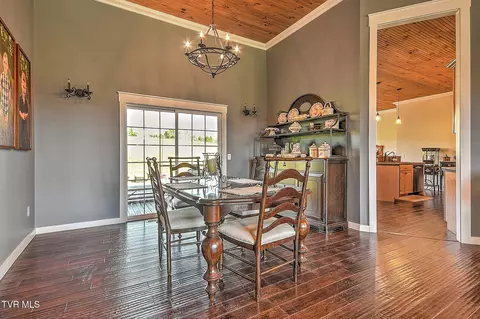 Dining - 167 Gray Road Bristol Tn 37620, Bristol, TN 37620 photo 2 of 3