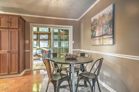 Dining - 340 Springfield Drive Bristol Tn 37620, Bristol, TN 37620 photo 1 of 4