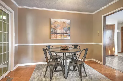 Dining - 340 Springfield Drive Bristol Tn 37620, Bristol, TN 37620 photo 2 of 4
