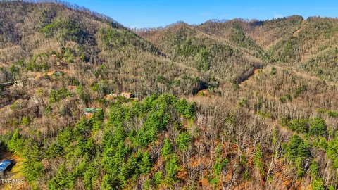 View/Area - 101 Woodhaven Drive Hampton Tn 37658, Hampton, TN 37658 photo 4 of 4