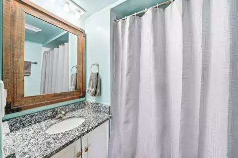 Bath - 101 Woodhaven Drive Hampton Tn 37658, Hampton, TN 37658 photo 1 of 2