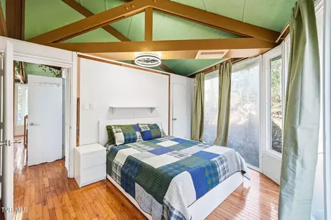 Bedroom - 101 Woodhaven Drive Hampton Tn 37658, Hampton, TN 37658 photo 6 of 6