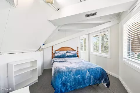 Bedroom - 101 Woodhaven Drive Hampton Tn 37658, Hampton, TN 37658 photo 1 of 6