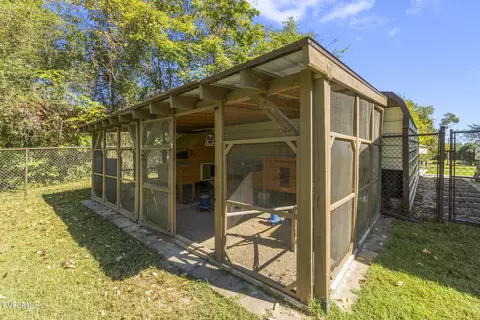 Exterior - 3259 Glendale Road Bybee Tn 37713, Bybee, TN 37713 photo 23 of 25