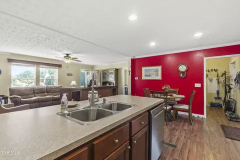 Kitchen - 3259 Glendale Road Bybee Tn 37713, Bybee, TN 37713 photo 2 of 6