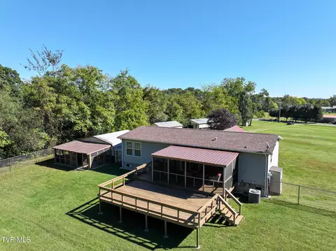 Exterior - 3259 Glendale Road Bybee Tn 37713, Bybee, TN 37713 photo 15 of 25
