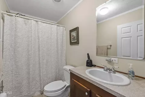 Bath - 3259 Glendale Road Bybee Tn 37713, Bybee, TN 37713 photo 1 of 4
