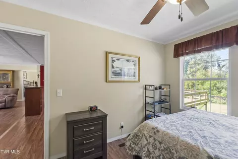 Bedroom - 3259 Glendale Road Bybee Tn 37713, Bybee, TN 37713 photo 5 of 9