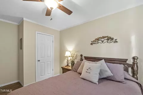 Bedroom - 3259 Glendale Road Bybee Tn 37713, Bybee, TN 37713 photo 1 of 9