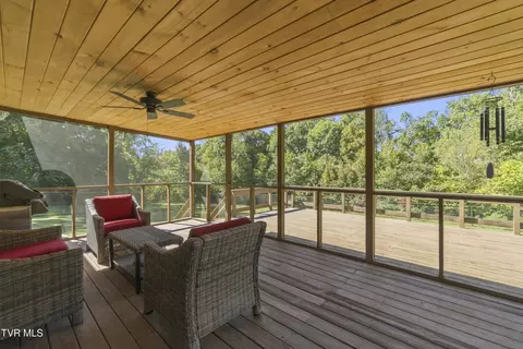 Exterior - 3259 Glendale Road Bybee Tn 37713, Bybee, TN 37713 photo 20 of 25